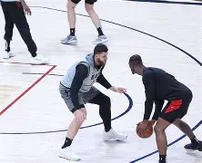 九游娱乐-波特兰开拓者训练开放日，今晨扳平良机引欢呼，社区盾在即，轮换策略成焦点的简单介绍