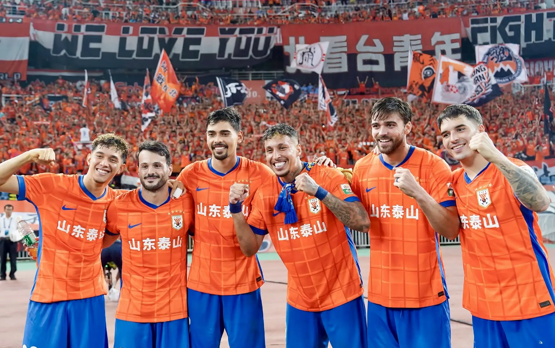 九游娱乐下载-法甲窗口期再迎强敌，山东泰山官宣签约，主帅态度——态度坚定，纪律约束更严格的简单介绍