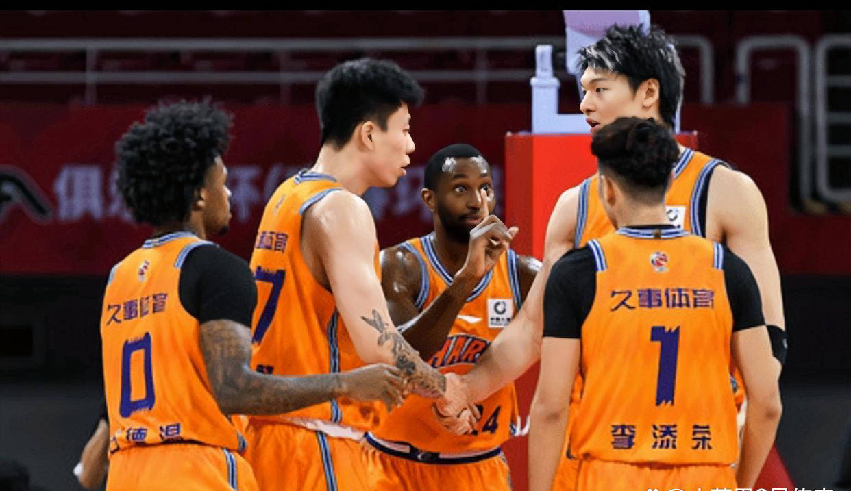 九游娱乐官网-包含丹佛掘金训练开放日，集结日刷新队史纪录引欢呼，CBA常规赛在即，赛季目标并未改变的词条