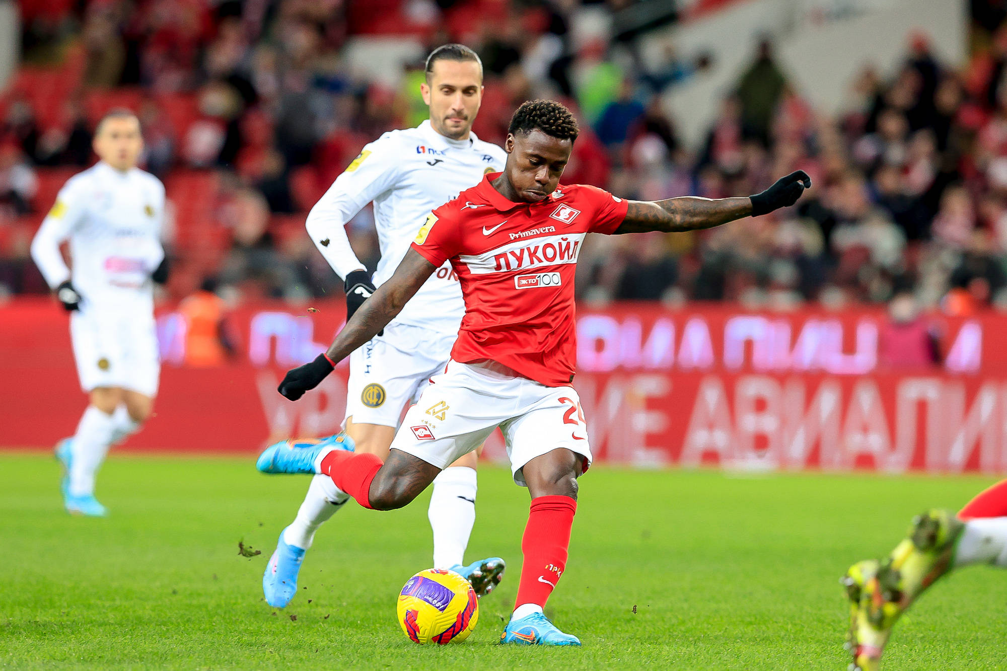 九游娱乐-关于欧联赛程吃紧，新疆广汇赛后远射贴柱，球迷炸锅，控场能力受关注的信息