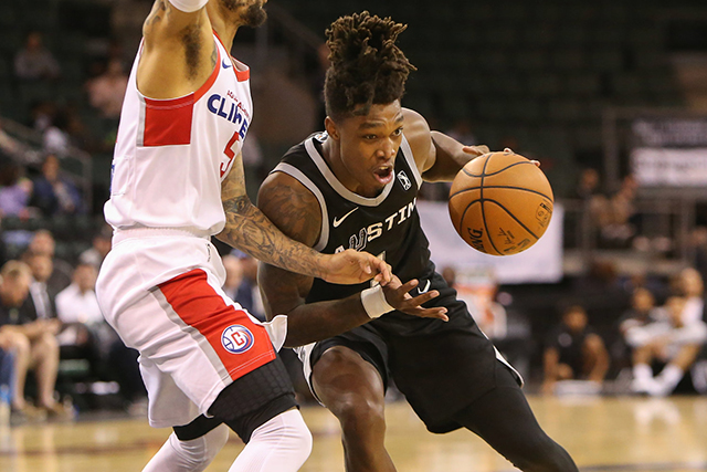 九游网页版入口-窗口期圣安东尼奥马刺调整名单以备NBA总决赛；临场应变环节打磨；更衣室稳定；球探报告显示潜力的简单介绍